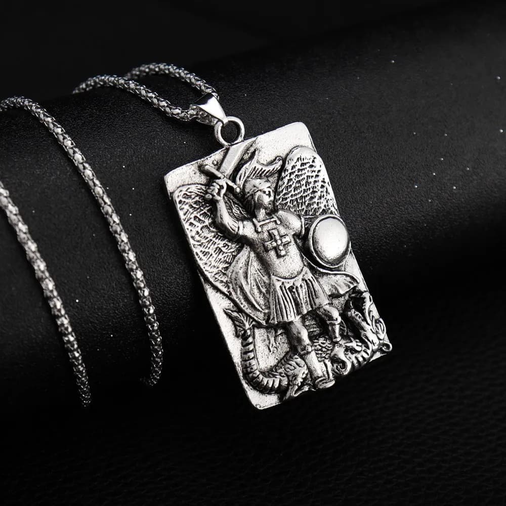 Archangels Dragon Slayer Relief Retro Alloy Men Pendant Necklace Hip Hop Rock Style Men Metal Pendants Neck Chain Jewelry