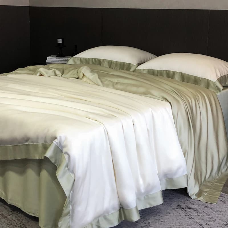 Set Bed Linen 4 Pieces 600TC in Lyocell Fiber Eucalyptus Super Soft Fresh Silk Effect, Set Cover/Lenzuolo with Angles/Feder