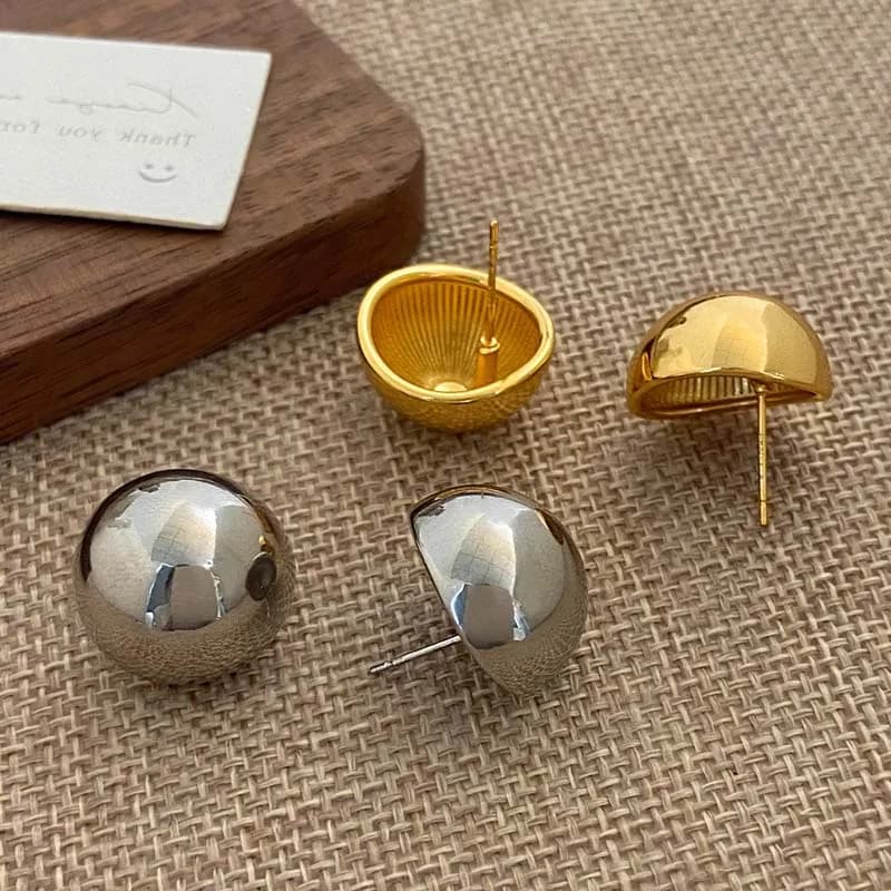 Smooth Round Earrings Women Big Ball Metal Stud Earrings Classic Gold Color Geometric Earrings Vintage Jewelry Accessories N-
