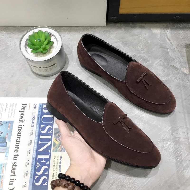 Mocassini in pelle da uomo scarpe casual scarpe da ufficio da lavoro traspiranti per uomo mocassini da guida 2025 scarpe slip on con nappa firmate