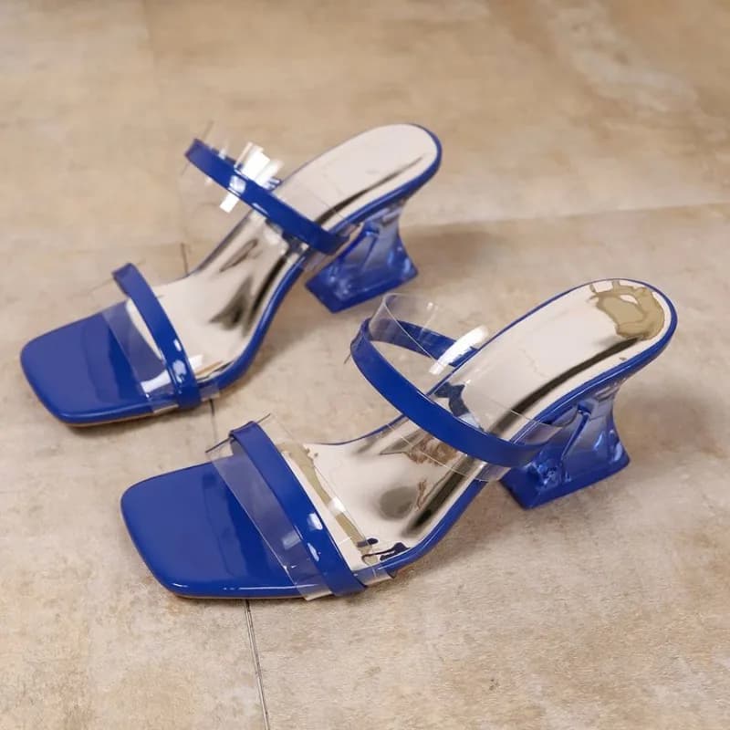 Pantofole con tacco speciale in cristallo Estate nuova punta quadrata trasparente con cinturino antiscivolo Tacchi alti resistenti all'usura