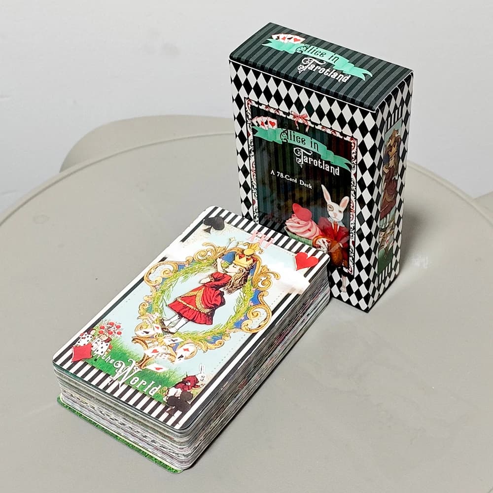 Alice in Tarotland: un viaggio fantasioso nel buco del coniglio con 78 carte – Mazzo di tarocchi classico 10,3*6 cm