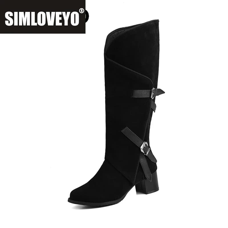 SIMLOVEYO 2024 Nuove Donne Stivali Al Ginocchio 5 Centimetri Tacco Quadrato Gamba Larga Punta Rotonda Flock Fibbie Nero Rosso Casual Big Size 44 45 46 47
