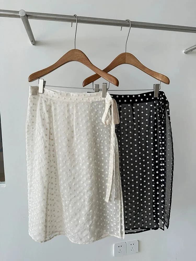 Lace Half Skirt Women's Autumn Winter One-Piece Mesh Skirt Curtain Polka Dot Apron Cover up White Butt Curtain Korean Style