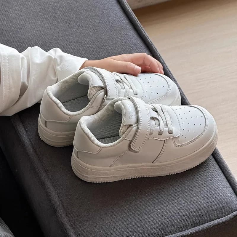 Nuovi bambini scarpe casual in vera pelle ragazze traspiranti bambino ragazzo appartamenti bambino scarpe sportive bianche scarpe da ginnastica per studenti bambini