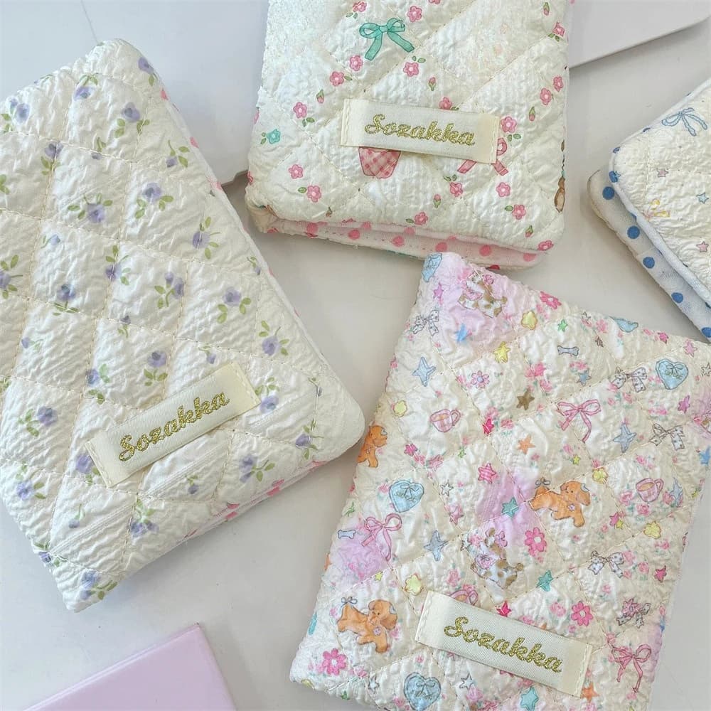 Custodia per passaporto con fiori simpatico cartone animato per donna Porta accessori da viaggio multifunzionale in poliestere