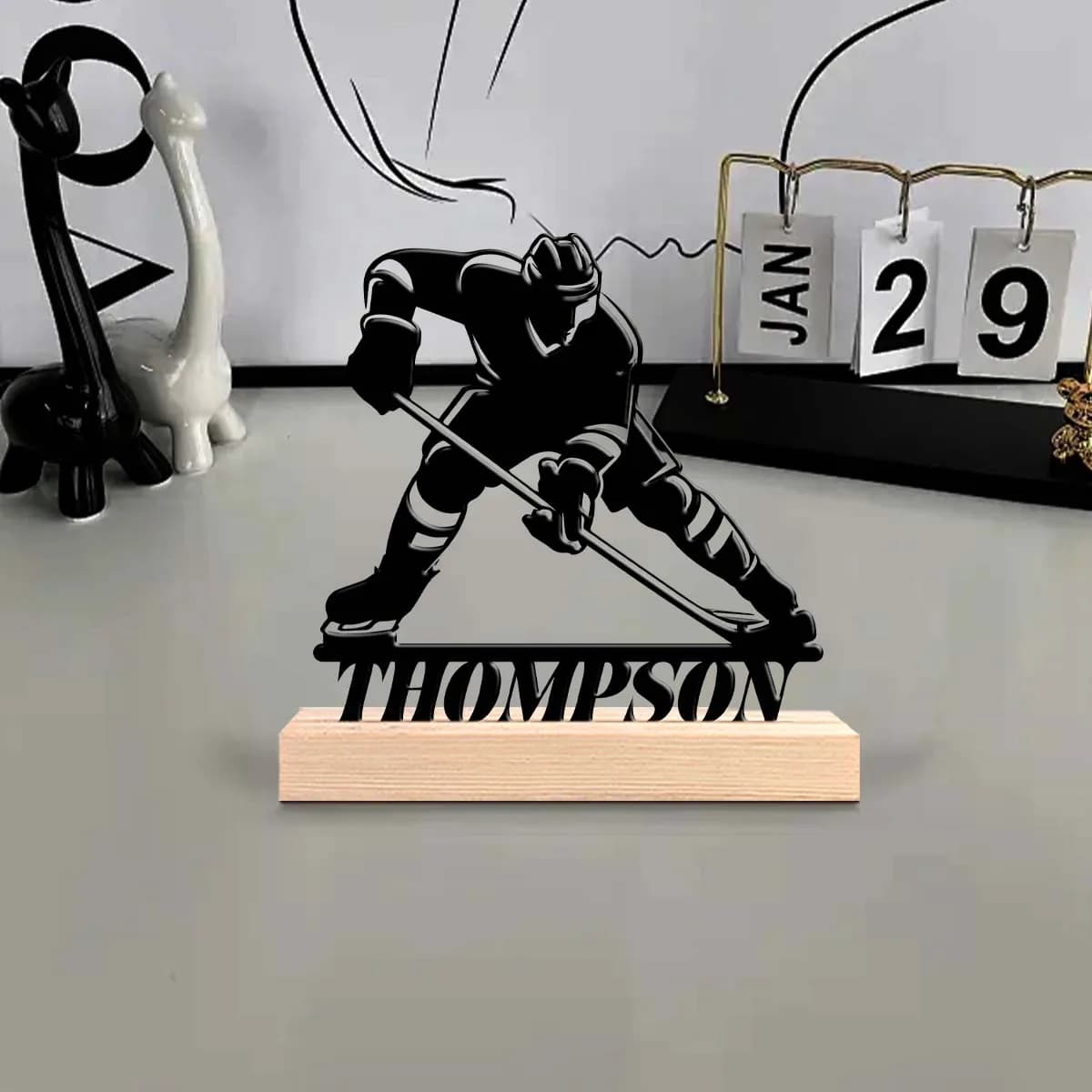 1pc Personalized Retro Iron Statue Decoration Custom Content Equipped with A Wooden Base Bar Decoration, Holiday Gifts