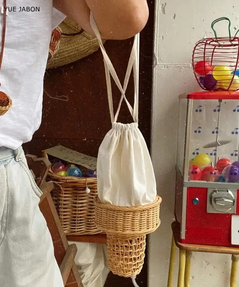 Ice Cream Design Woven Bag Sweet Cute Korea Unique Creativity Luxury Hollow Wicker Torch Straw Cotton Fabric Crossbody Handbags