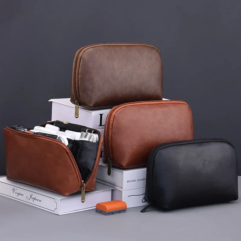 Borsa organizer per cavi in pelle Custodia multifunzionale multistrato di grande capacità per auricolari Cavi di ricarica Power Bank