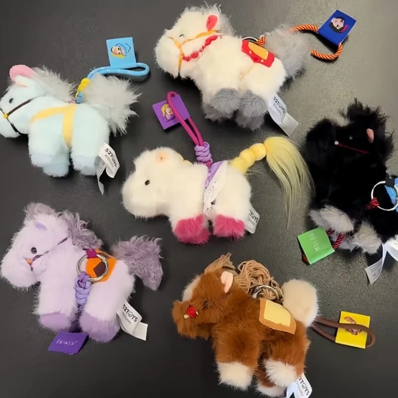 52TOYS Disney Princess Pony Series Blind Box Portachiavi in peluche Nuovo stile Ciondolo per borsa Anno del Cavallo Regalo di compleanno per ragazze