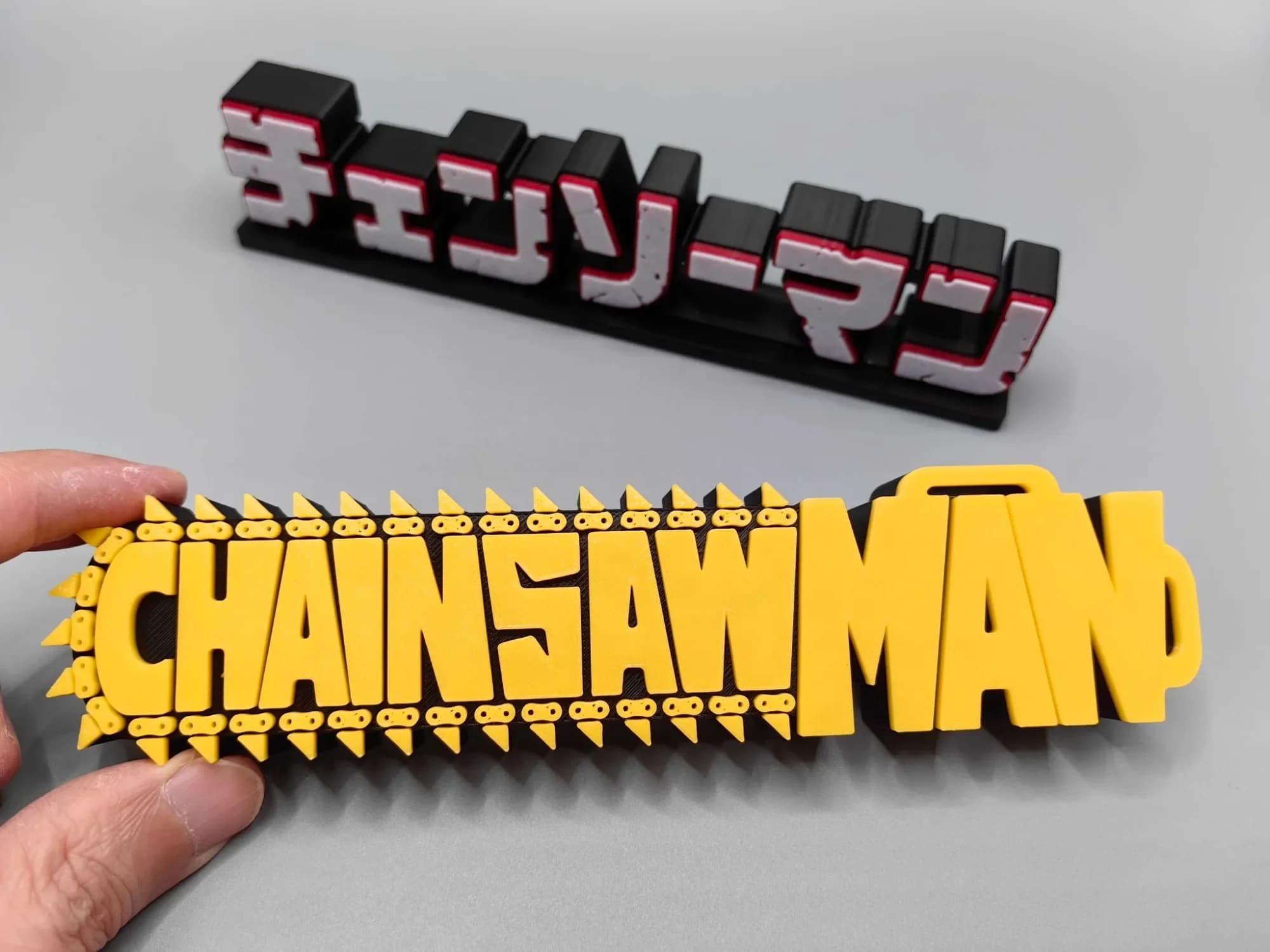 Anime Chainsaw Man 3D Logo Modello Doll Cartello per Denji Pochita Makima PVC Figura Display Cosplay Mostra Ornamento Giocattolo