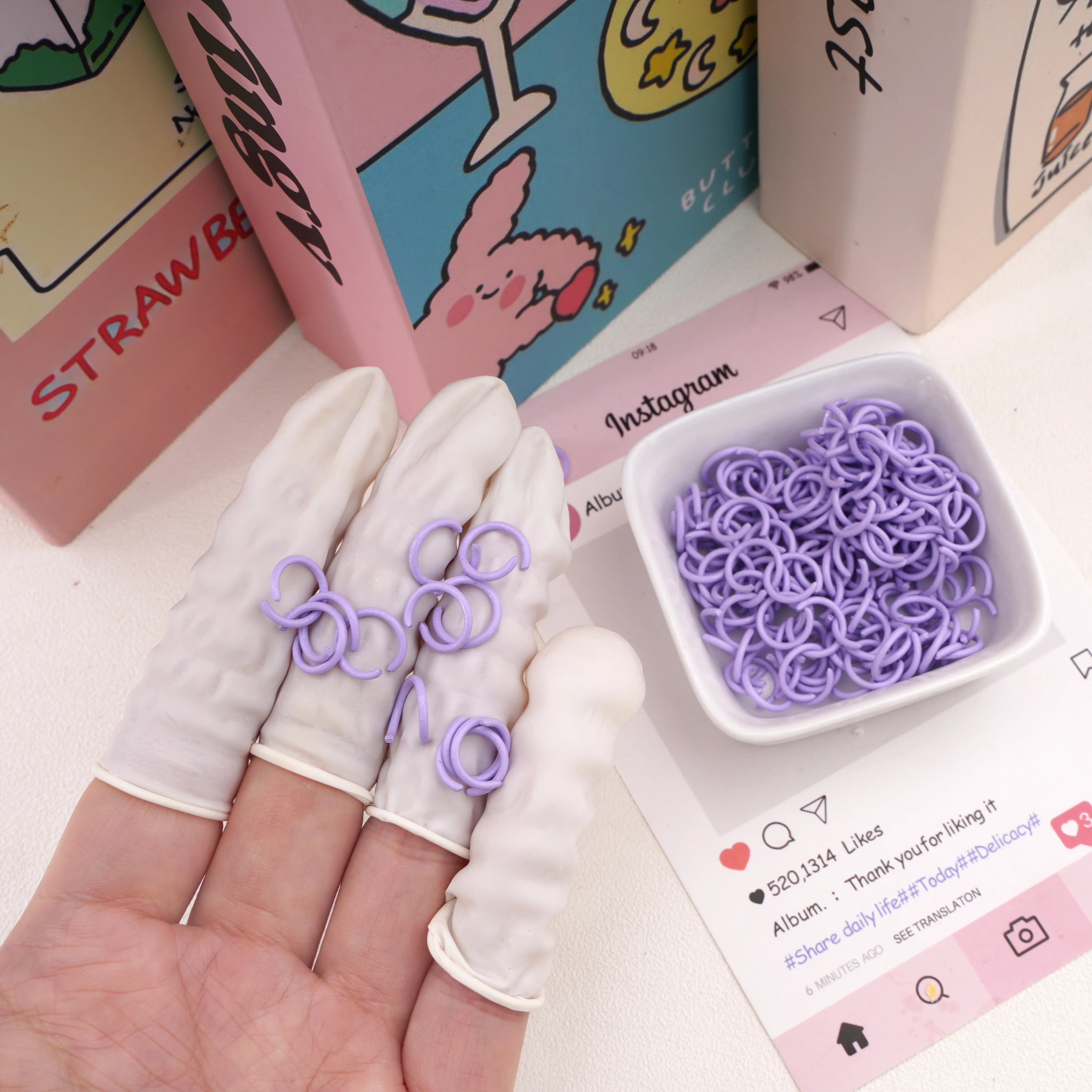 Set di 5/50/100 Pezzi di Guanti Protettivi in Lattice Elastico Bianco Monouso per Unghie, Gioielli e Fai-da-Te