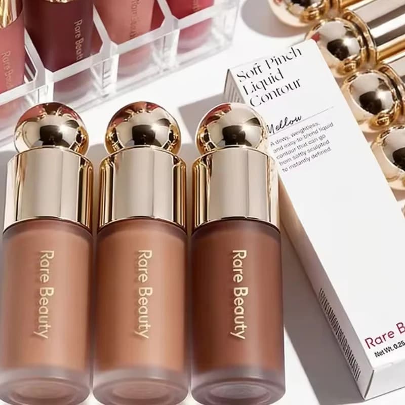 Rare Beauty Bronze Contour Liquid Concealer, Stick Contouring, Fondotinta Liquido a Lunga Durata, Fard in Crema Effetto Patate Schiacciate