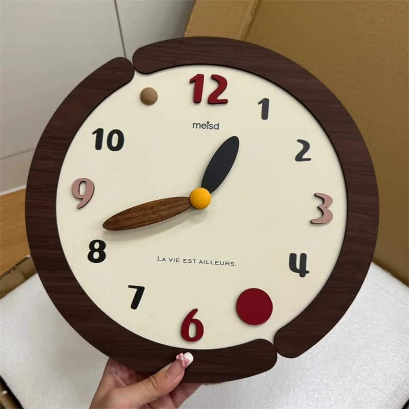Orologio da Parete Rotondo Semplice, Design Nordico Carino e Moderno, Orologio Digitale per Camera da Letto, Decorazione per la Casa