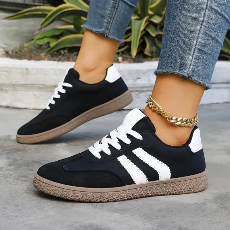 Retro Thick Sole Platform Sneakers Women 2026 Spring Faux Suede Flat Heels Sport Shoes Woman Light Casual Walking Shoes
