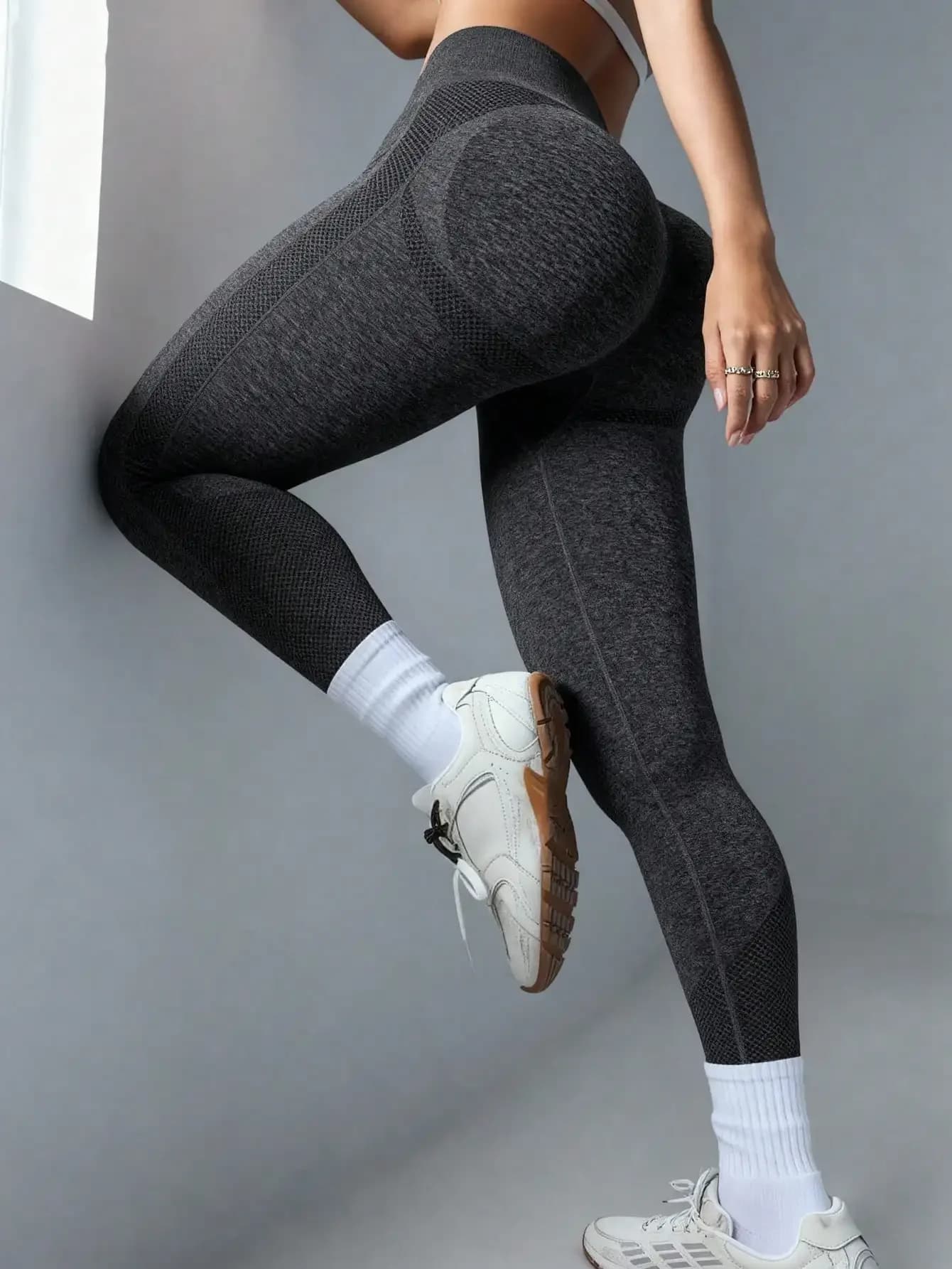 Leggings sportivi a compressione da donna Dewbera, pantaloni da yoga per escursionismo, trekking, pickleball, esercizio fisico, palestra