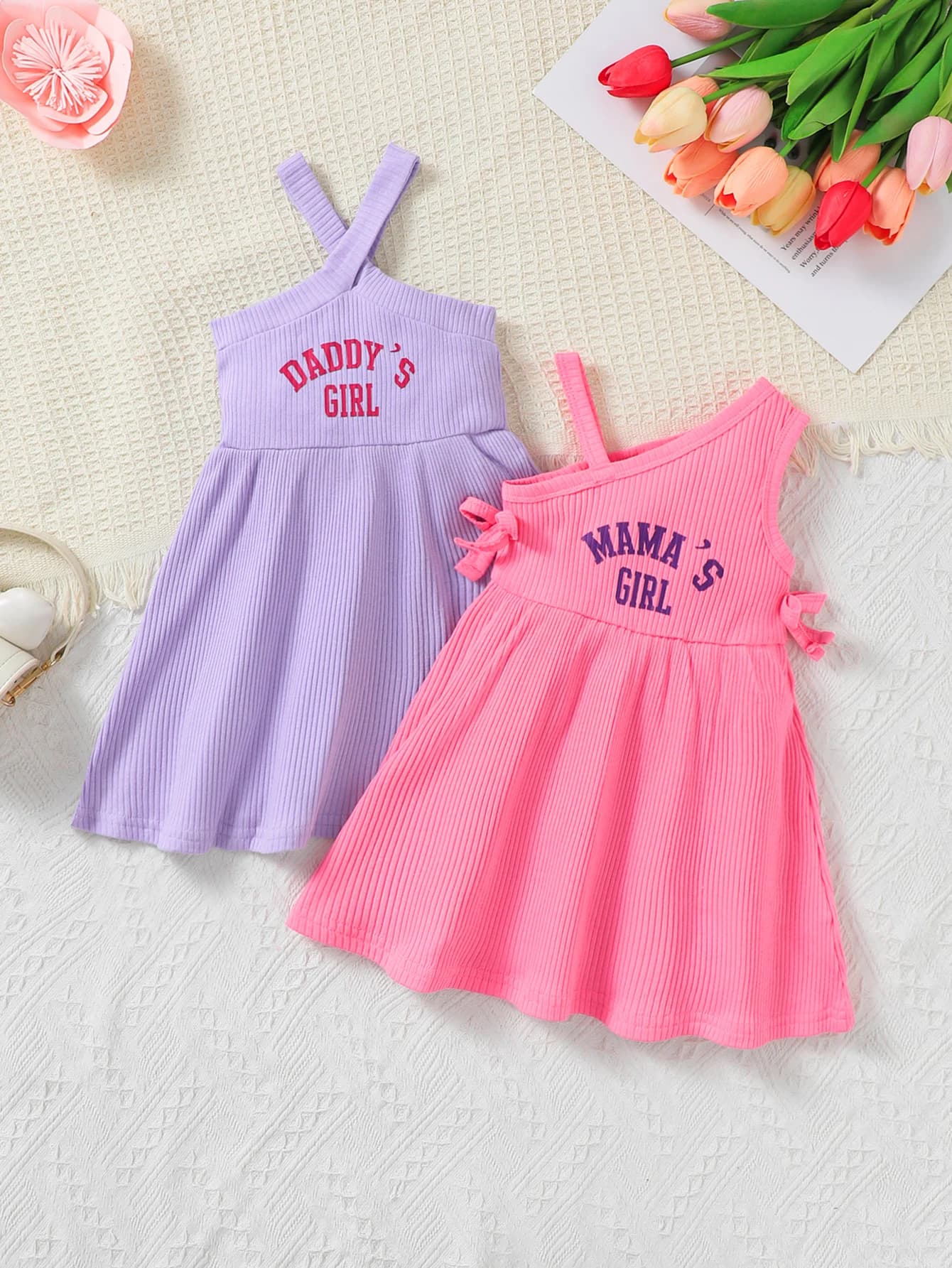 Confezione da 2 abiti in maglia a costine per bambina con stampa Daddy's Girl e Mama's Girl, abiti casual con spalline per la primavera estate
