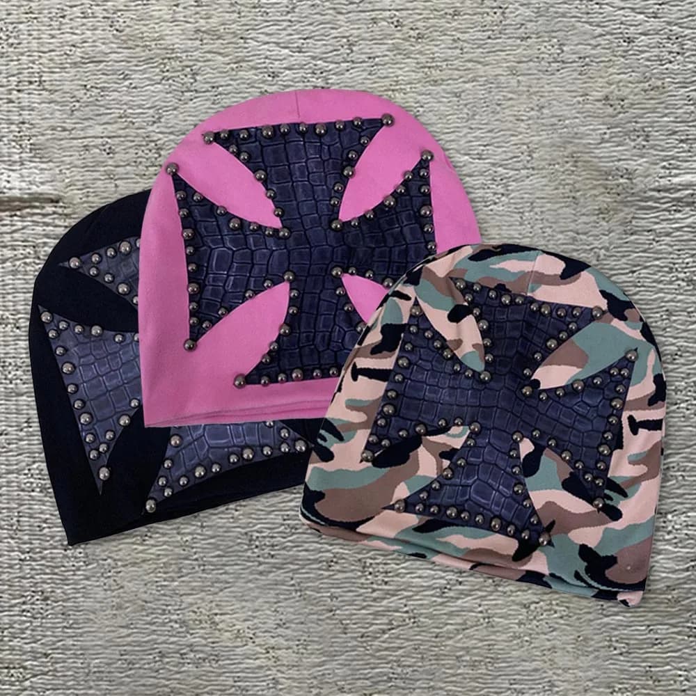 Nuovo Cappello Gotico Decadente Rock Stile Harajuku con Rivetti a Croce 2026 - Tendenza Moda Punk Y2K Casual Street per Ogni Giorno, Versatile e di Tendenza su Instagram
