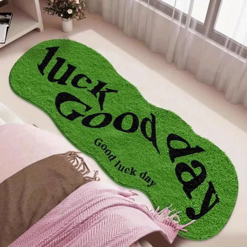 VIKAMA Il tappeto verde porta la buona fortuna al giorno Tappetino da comodino Morbido zerbino antiscivolo per la camera da letto Tappetino Decorazioni per la casa