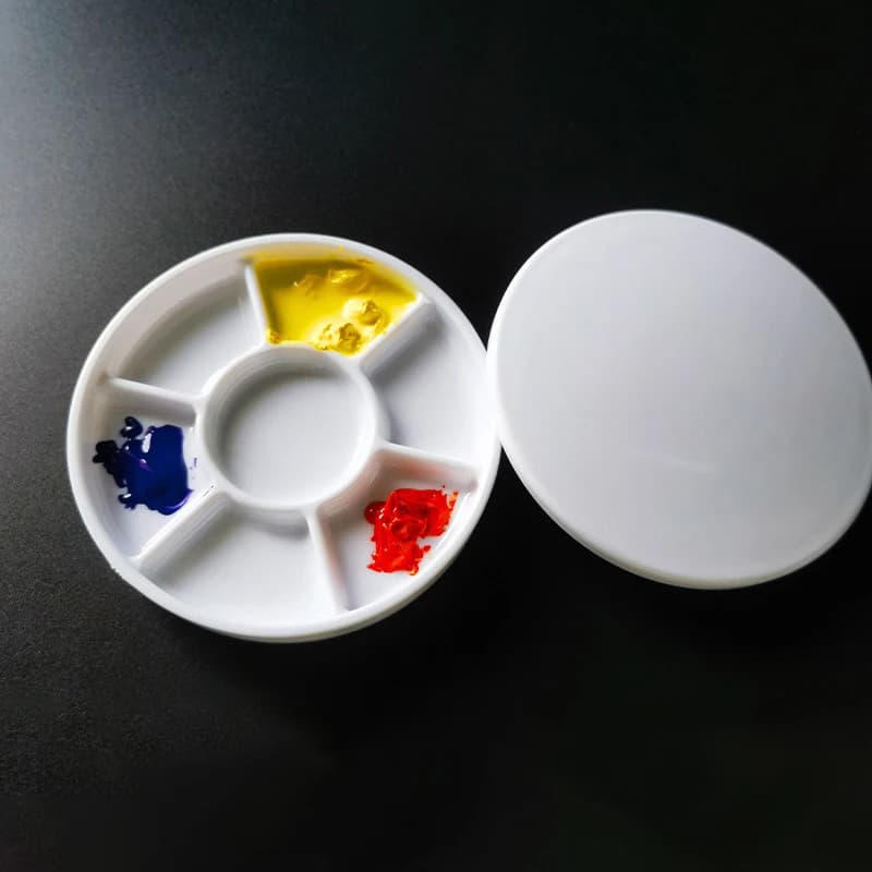 Piatto di miscelazione del colore scoperto o coperto in ceramica imitazione a 7 griglie Piatto per trucco per unghie Pittura artistica Piatto di vernice in plastica per bambola in gesso
