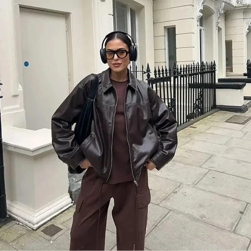 Giacca in Pelle Vintage da Donna con Zip e Colletto Nero, Cappotto Trapuntato alla Moda con Maniche Lunghe e Tasche, Nuovo Abbigliamento Femminile per Ufficio e Streetwear