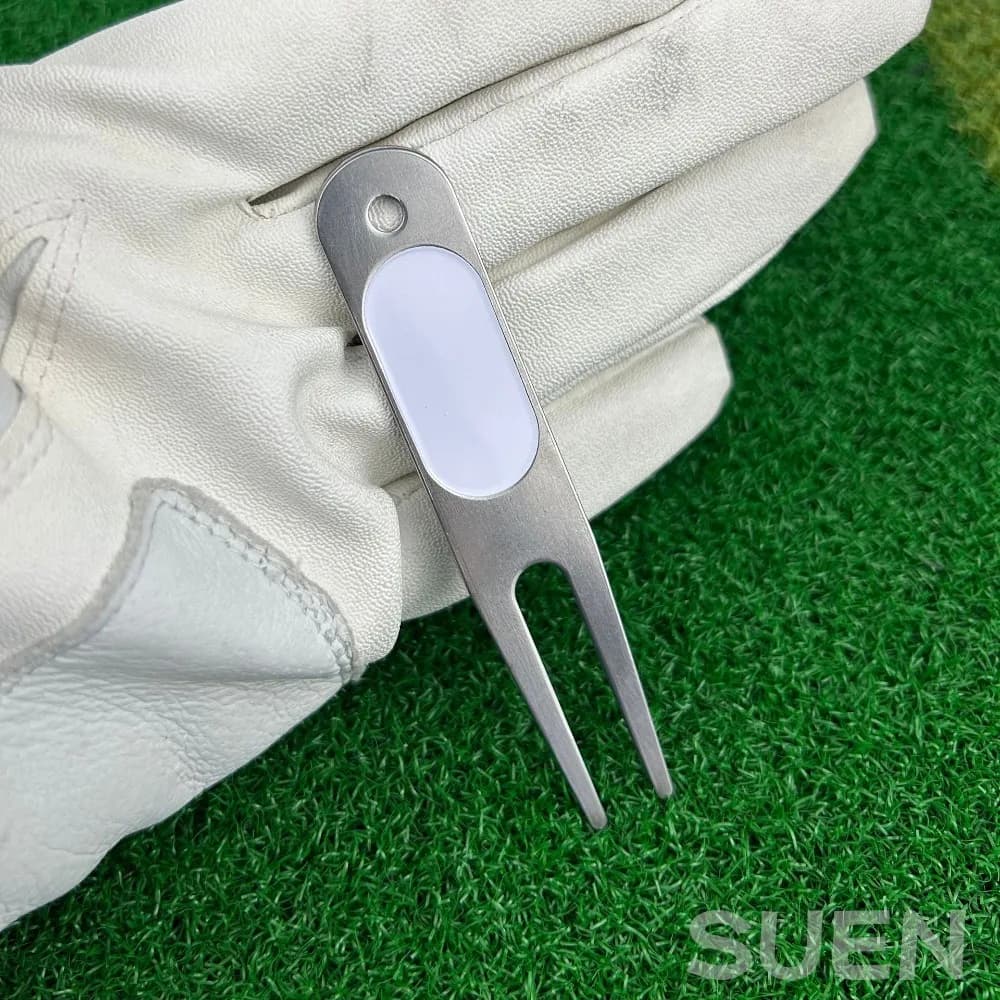Forchetta da Golf Colorata Stampata, Forchetta Verde in Acciaio Inox, Forchetta per Riparazione con Logo Epossidico Stampato UV Bianco Laccato, Accessori per Pratica Golf