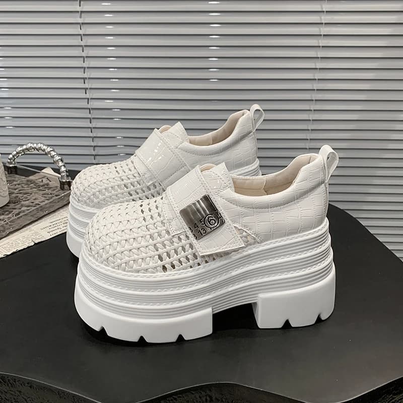 Scarpe slip-on con plateau da donna 8CM fondo spesso nuove sneakers robuste in pelle cava estiva sandali con tacco alto da esterno traspiranti