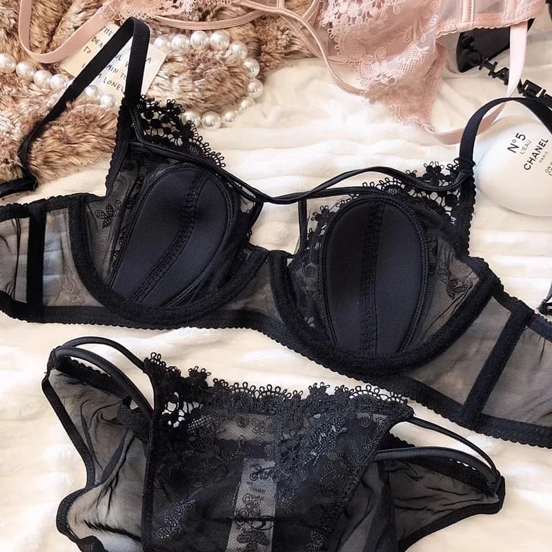 Sexy Miniature Bra for Large Envelope French Lace Slimming Set with Steel Rings Underwear with Rabbit Ear Strap Lifting and appearance reduction
