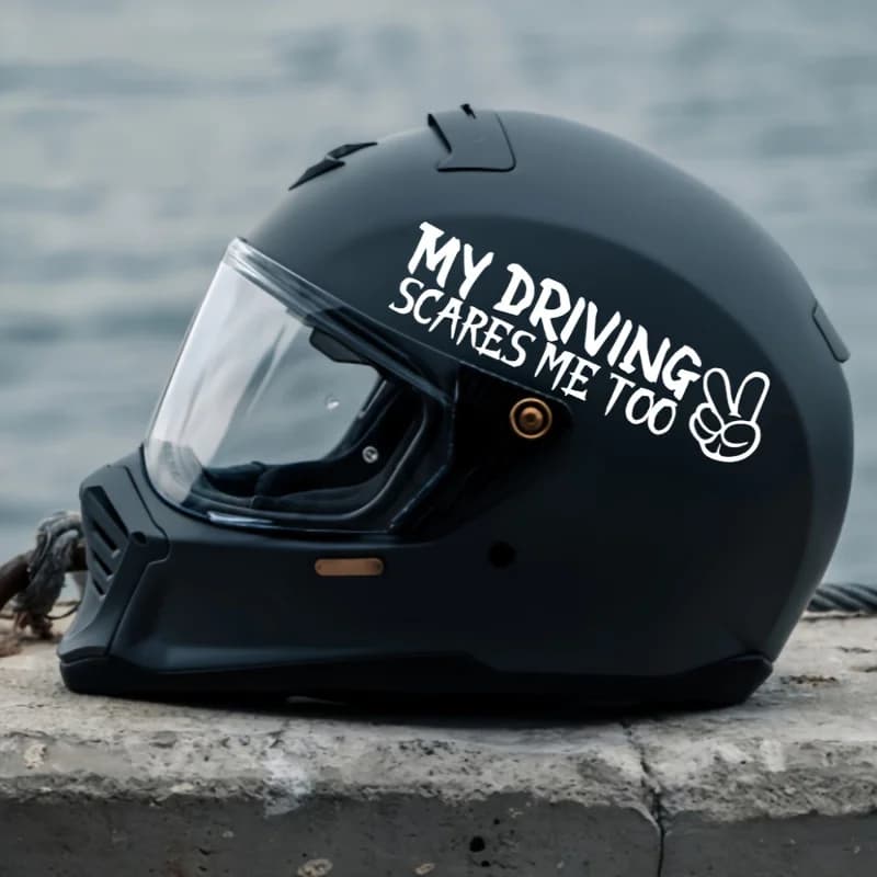 Divertente adesivo per casco "I miei screami di guida anche" – Decalcomania opaca rimovibile impermeabile per laptop per auto moto, set da 2 pezzi