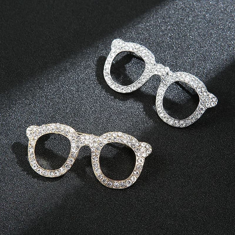 Occhiali coreani Spilla con strass di cristallo Spilla da uomo Camicia da uomo Spille di lusso Sciarpa Corpetto Spille da bavero Gioielli di moda Regali