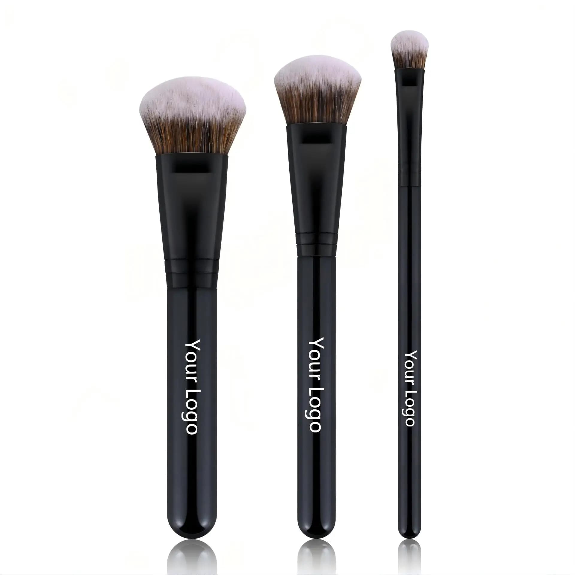 Set di 3 Pennelli Professionali Multifunzione con Etichetta Privata, Pennello Angolato per Contorno e Fondotinta, Setole Sintetiche Nere, Logo Personalizzato, 10 Set
