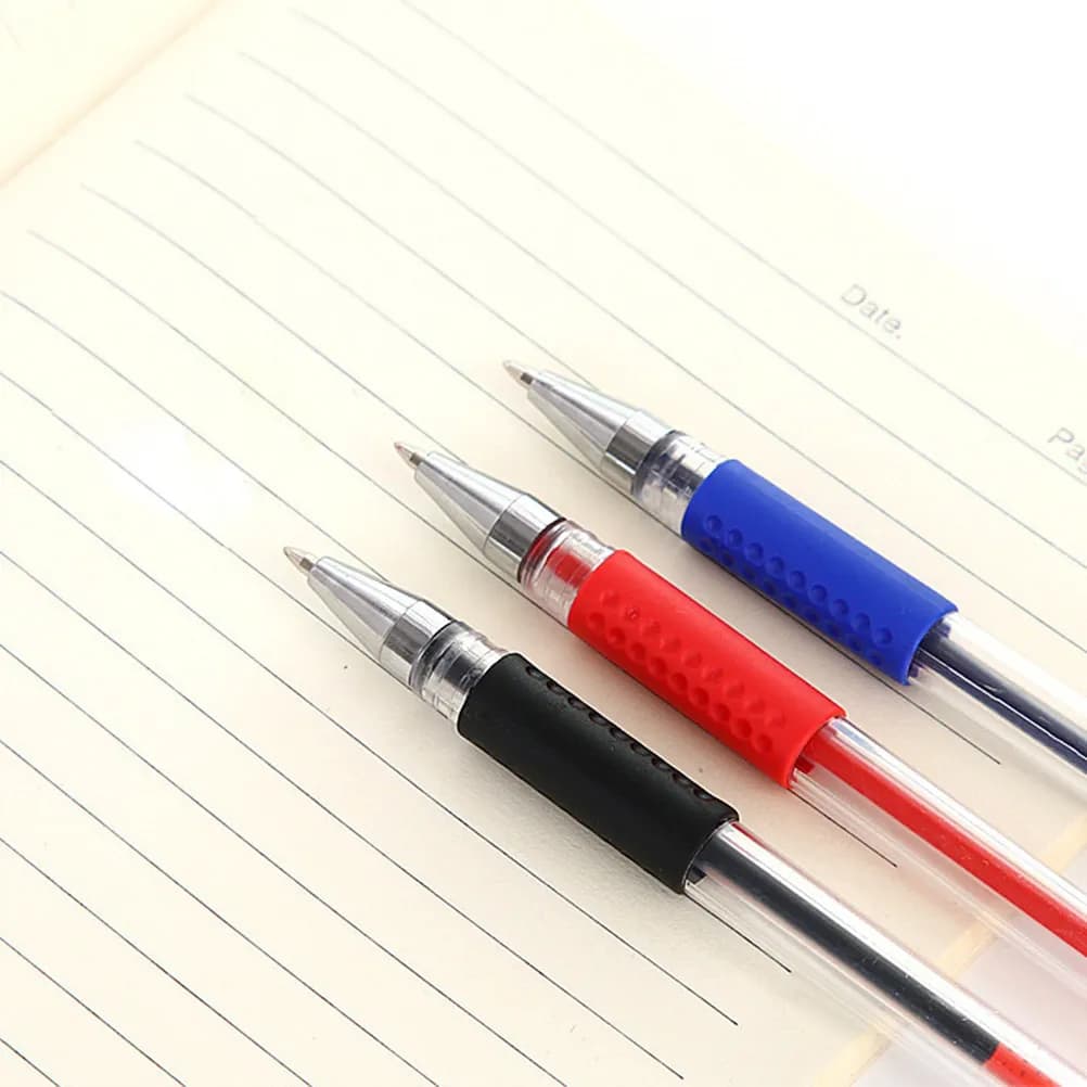 12Pcs Gel Ink Pen Set 0.5mm Fin Point Ergonomic Design Smooth Writing for Office School Students Blue Black Red