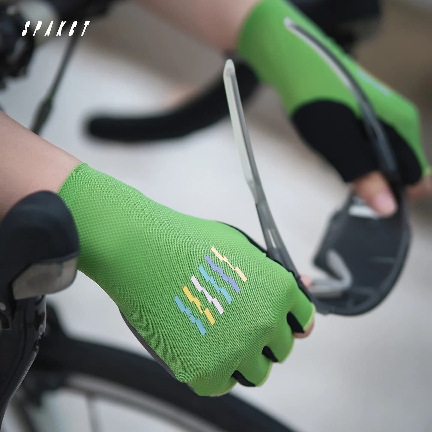 SPAKCT Joy Summer Half Finger Cycling Gloves Thin Antibacterial Shock‑Absorbing MTB Road Bike Bicycle Gloves for Men Women