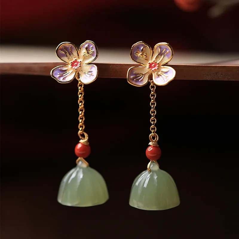 New in fresh floral natural Hetian jasper lotus earrings for women vintage Ancient gold craft light luxury wedding jewelry