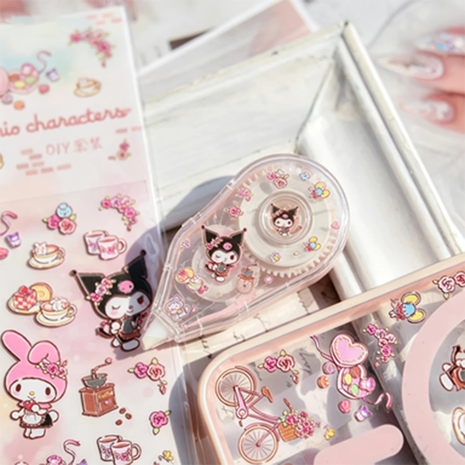1 Pezzo di Adesivi Sanrio: Hello Kitty, Kuromi, My Melody, Adesivi per Cancelleria e Diari, Little Twin Stars, Keroppi, Accessori per Scrapbooking