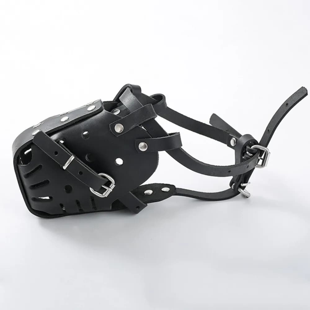 Portable Leather Dog Muzzle Soft Adjustable Design Pet Dog Basket Secure Strap Comfort Fit Dog Defense Masks Public Spaces