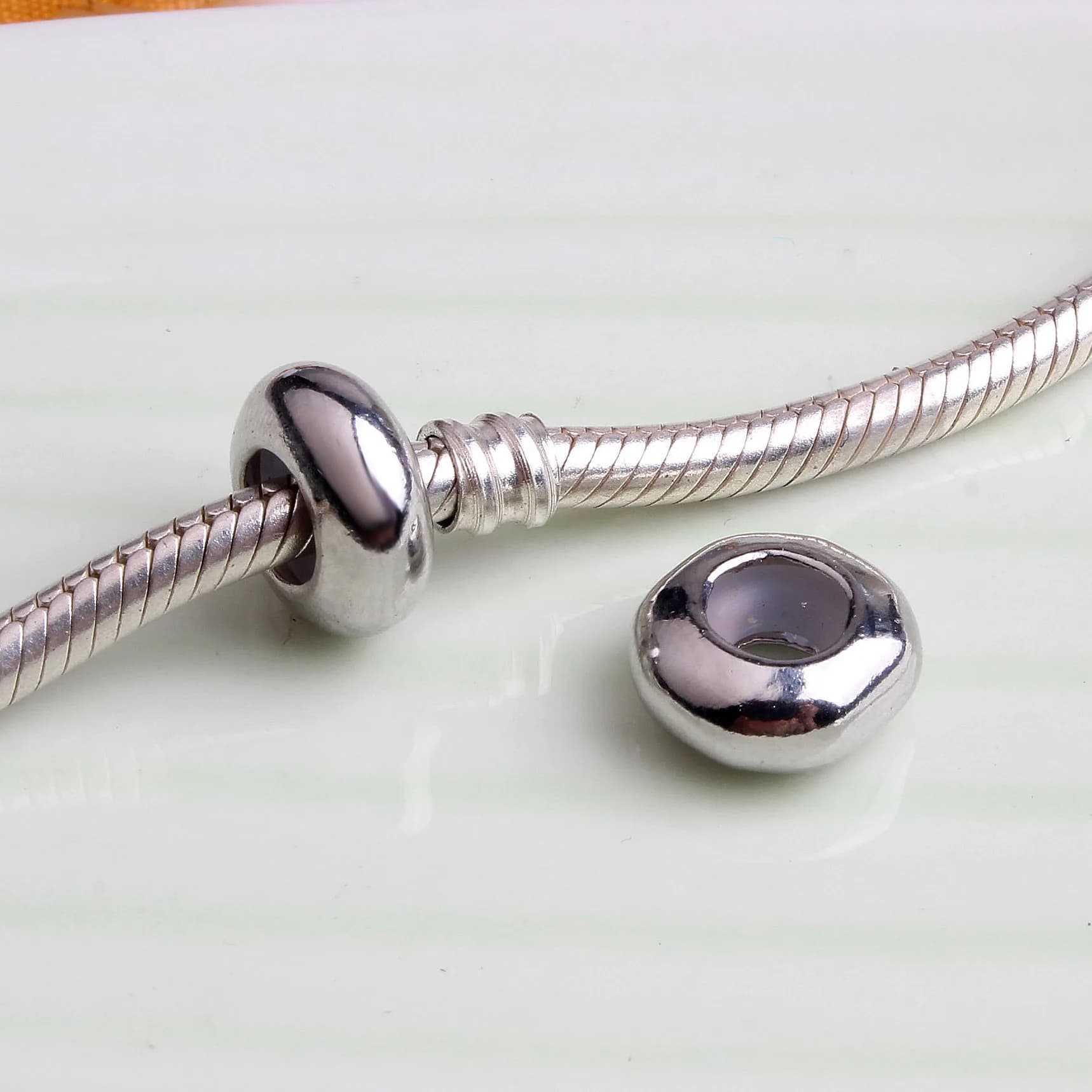 IFYOUOO 10 pezzi di perline con clip a tappo in argento, perline con tappo alla moda con nucleo in gomma, bracciale adatto, accessori per gioielli fai da te