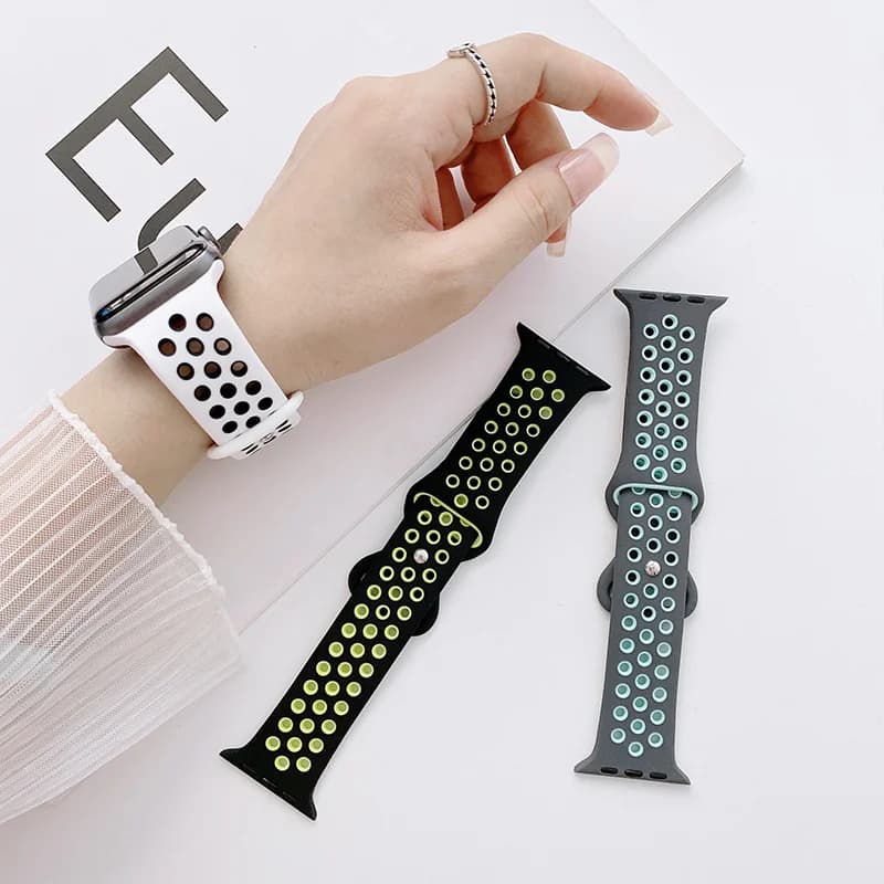 Silicone Sport Straps For Apple Watch Band 46mm 45mm 44mm Ultra2 49mm 38/40mm 41mm 42mm Bracelet iWatch Series 10 8 7 6 4 5 9 SE