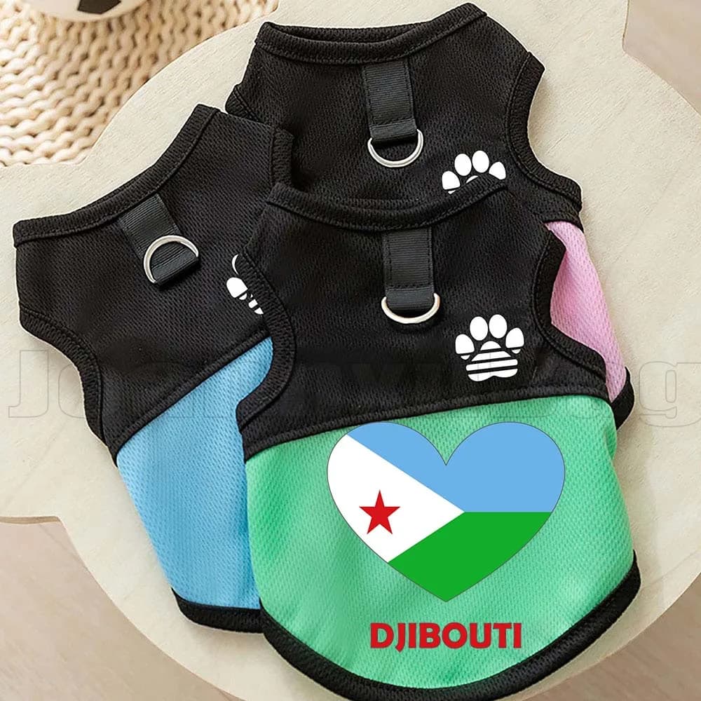 Pettorina a rete per cani e gatti con bandiera a cuore del Djibouti, abbigliamento traspirante per cuccioli e gattini, gilet per cani con anello a D per guinzaglio