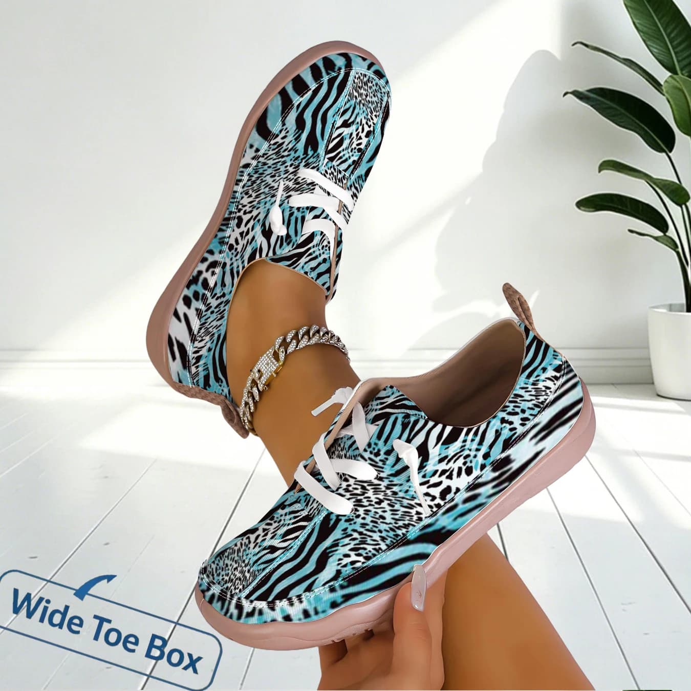 Women Animal Print Low Top Wide Toe Sneakers Soft Flat Sole Fashion Shoes For Hiking Daily Commute Walking