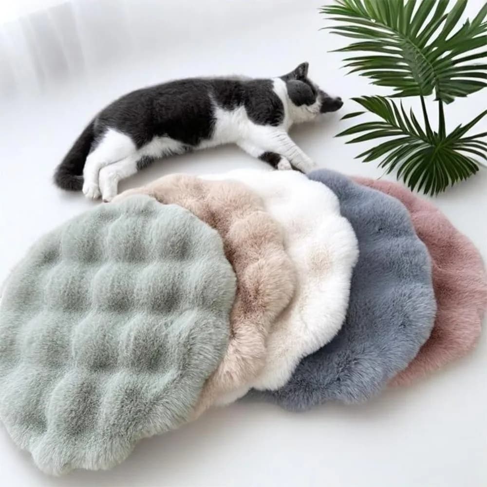 Nuovo tappetino per gatti rotondo con isolamento inferiore antiscivolo. Coperta per animali lavabile