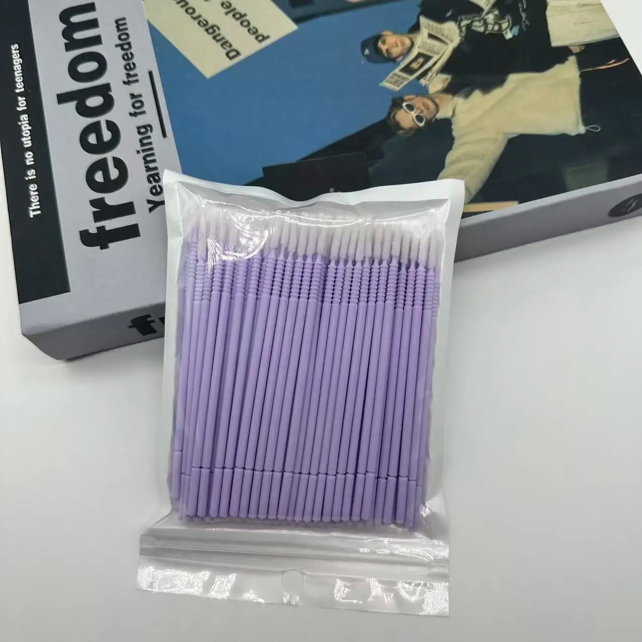 100 Pezzi Pennelli Monouso Professionali per Extension Ciglia, Micro Applicatori per Mascara e Trucco