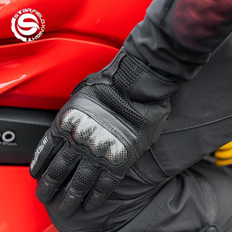 Guanti da equitazione per moto Star Field Knight neri Protezione per le articolazioni in fibra di carbonio Maglia estiva Traspirante antiscivolo Resistente all'usura