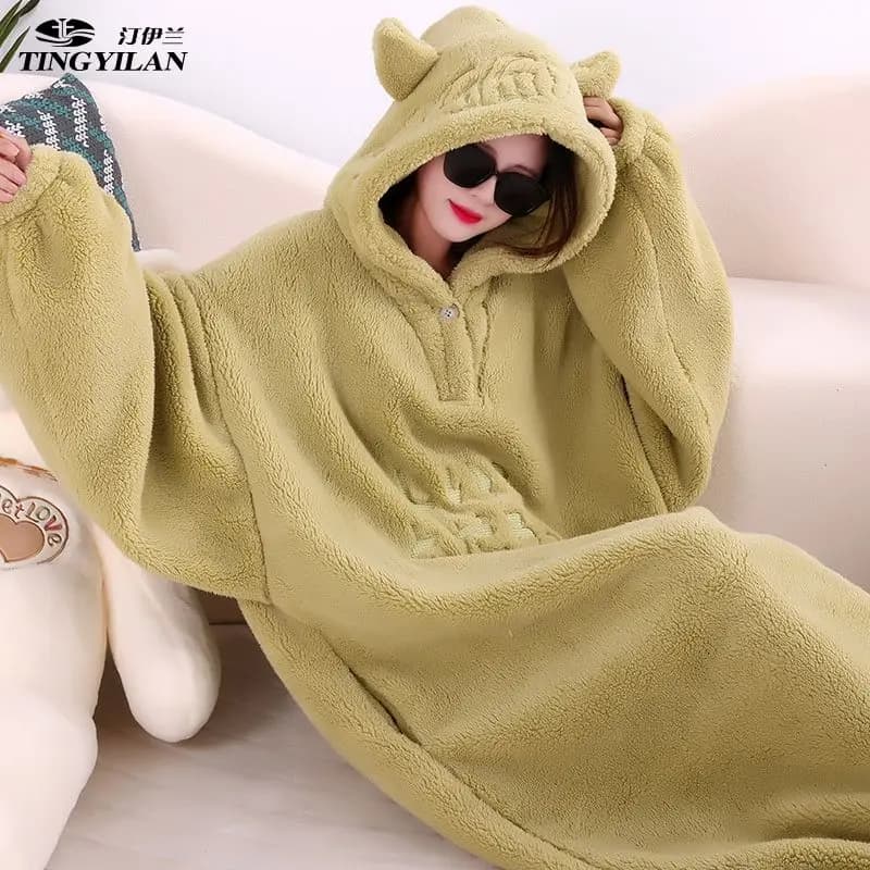 Women's Long Velvet Long Night Shirt Coral Velvet Winter Night Shirt for Women's Velvet can wear elongated bathrobe
