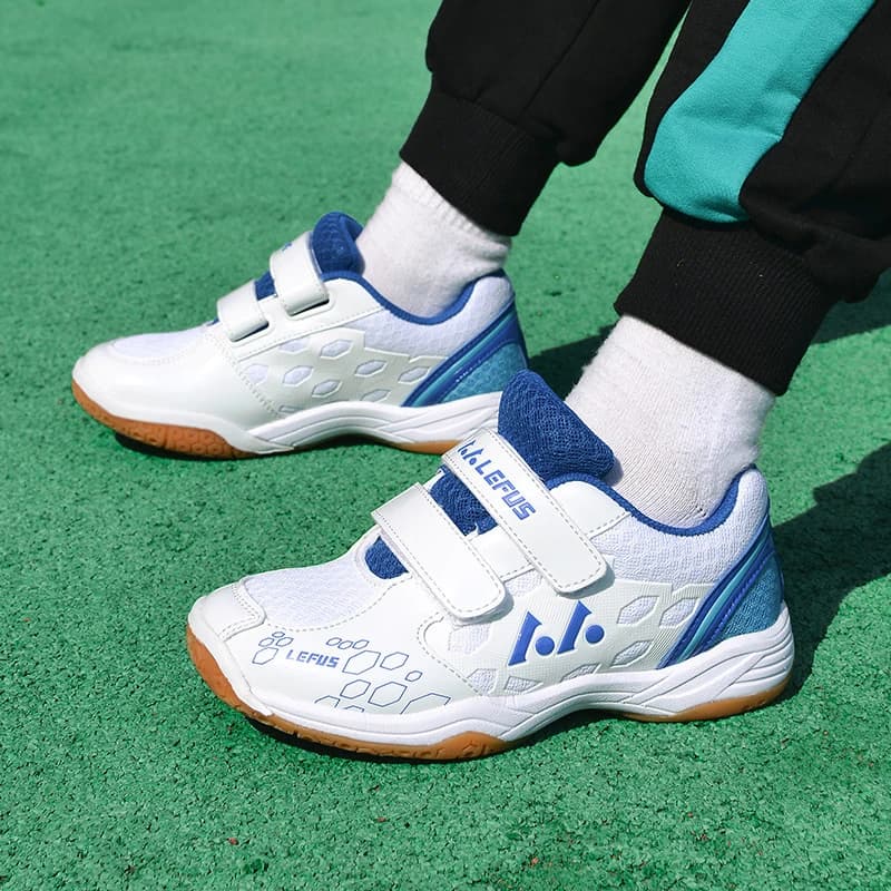 Five-Year Outdoor Shoes Beach Shoes for Couple Trampoline Shoes Water Land Fishing Shoes Flow Monitor Snorkeling Shoes