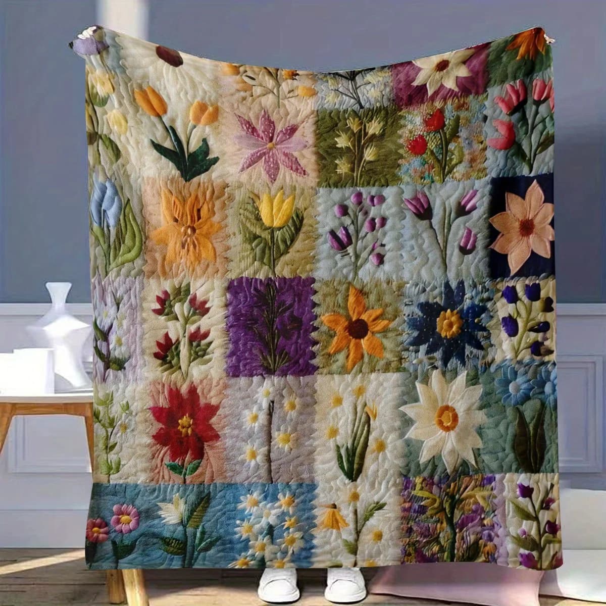 Floral Pattern Patchwork Quilted Flannel Blanket, Soft Comfortable Throw for Home Office Travel Camping