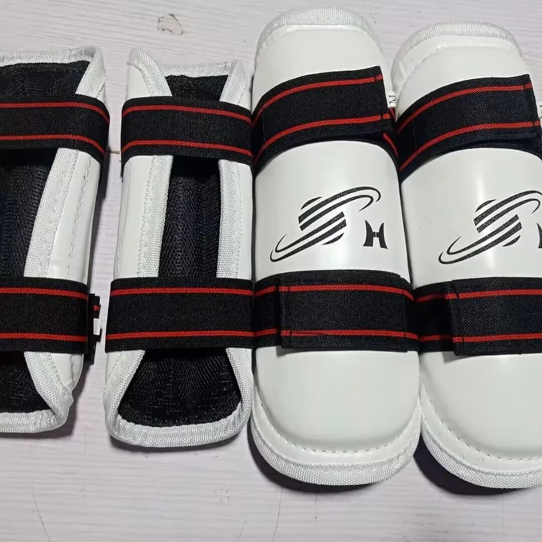 Equipaggiamento protettivo per Taekwondo Set completo di protezioni per le gambe del braccio Gomitiere per karate Combattimento di arti marziali Equipaggiamento protettivo sportivo Kida per adulti