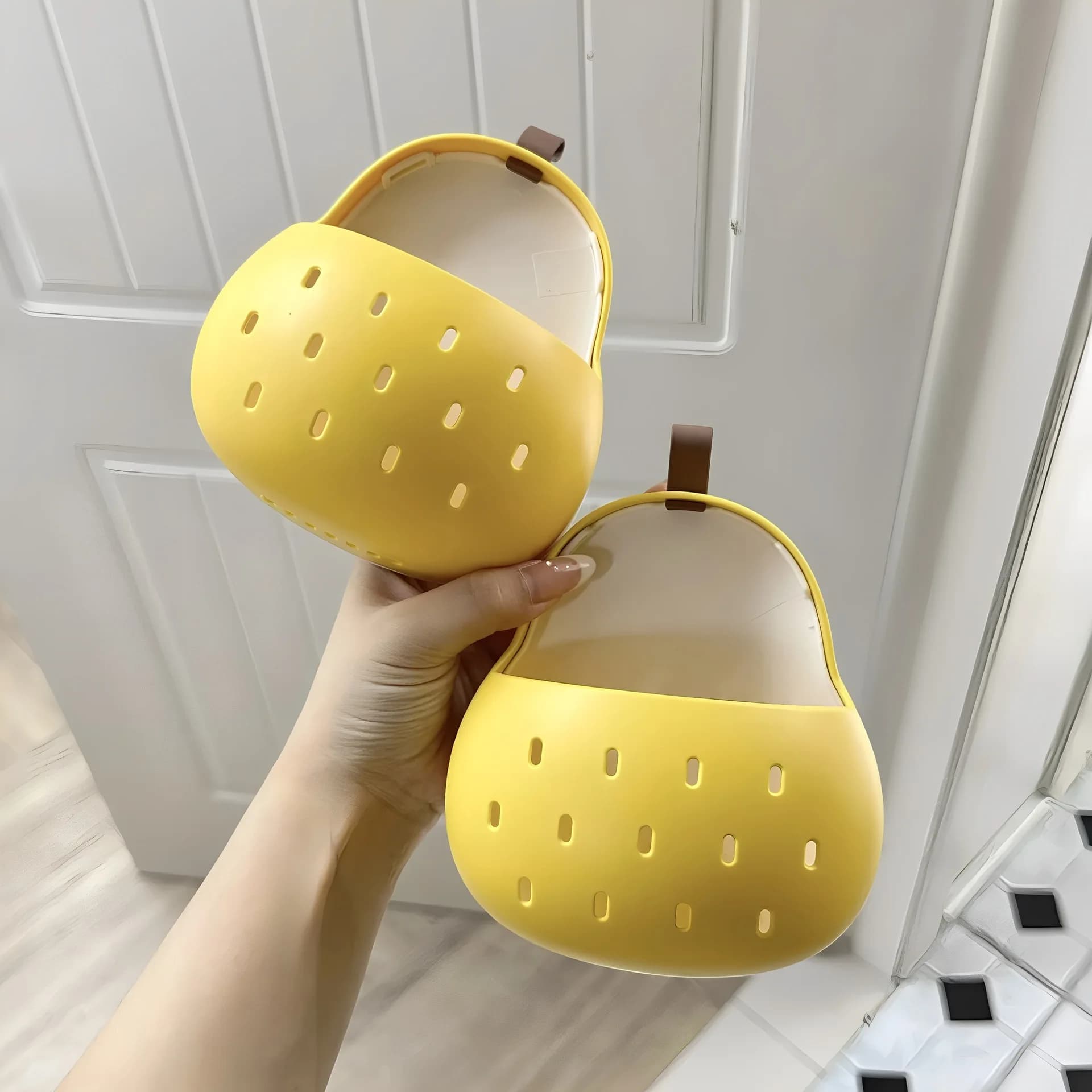 Pear-shaped Storage Box Household Multi-functional Kitchen Chopstick Storage Drain Basket Magnetic Suction Traceless Sticker