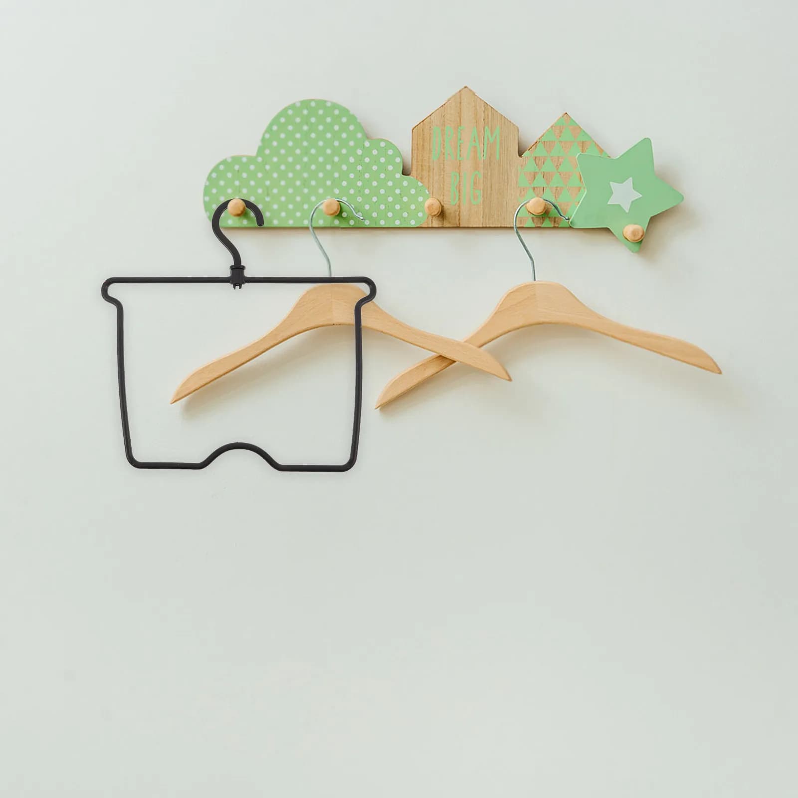 Set of 5 Anti-slip Plastic Hangers for Kids Bathroom Costumes, Organizer Space Saving for Wardrobe
