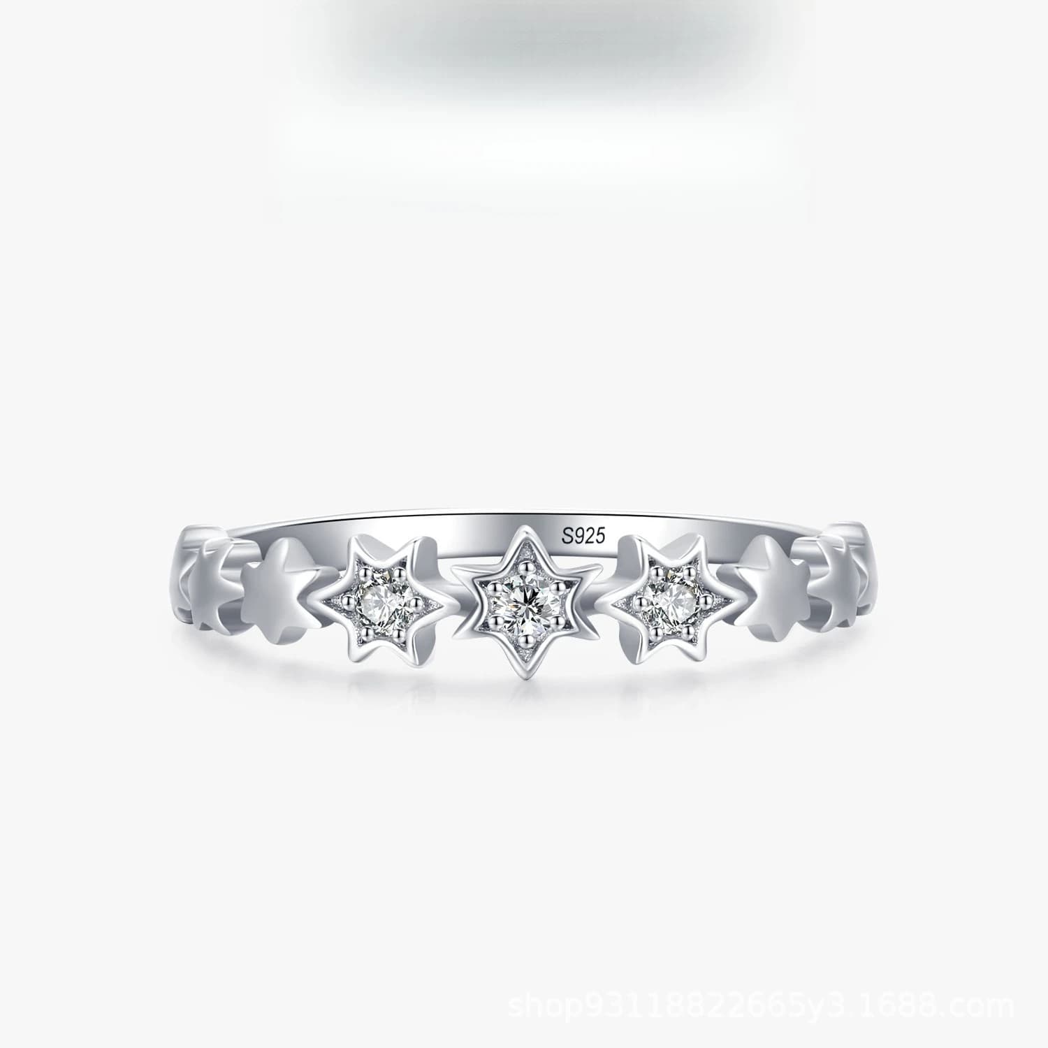 Anello in argento puro S925 con micro intarsi a stella, anello chiuso versatile di lusso leggero da donna, gioiello da mano versatile.